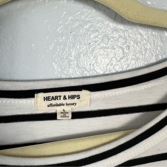 HEART & HIPS STRIPED DRESS - Picture 12 of 13